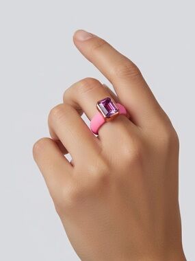 QALO Women's Emerald-Cut Gemstone Silicone Ring Size 5